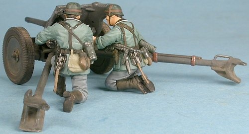 37mm Pak 36 cannon with two German soldiers, 1:48, Gasoline 