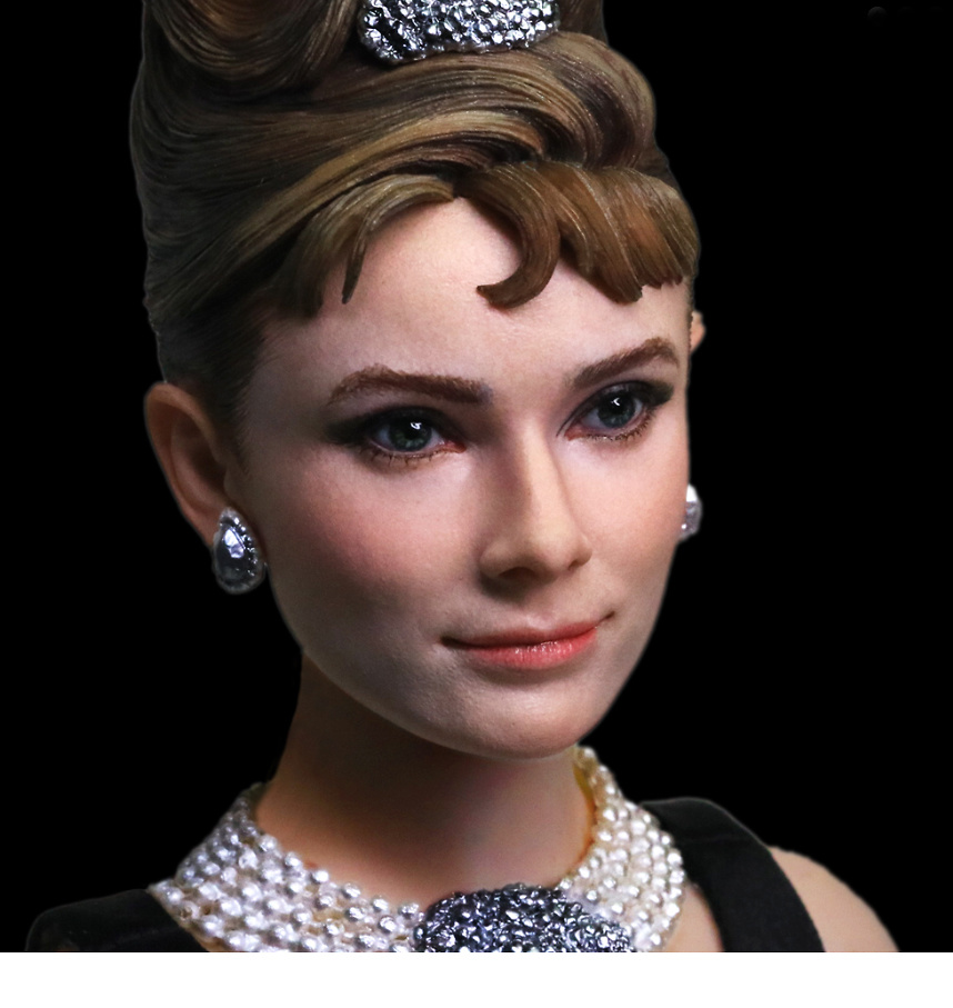 Audrey Hepburn as Holly Golightly in 