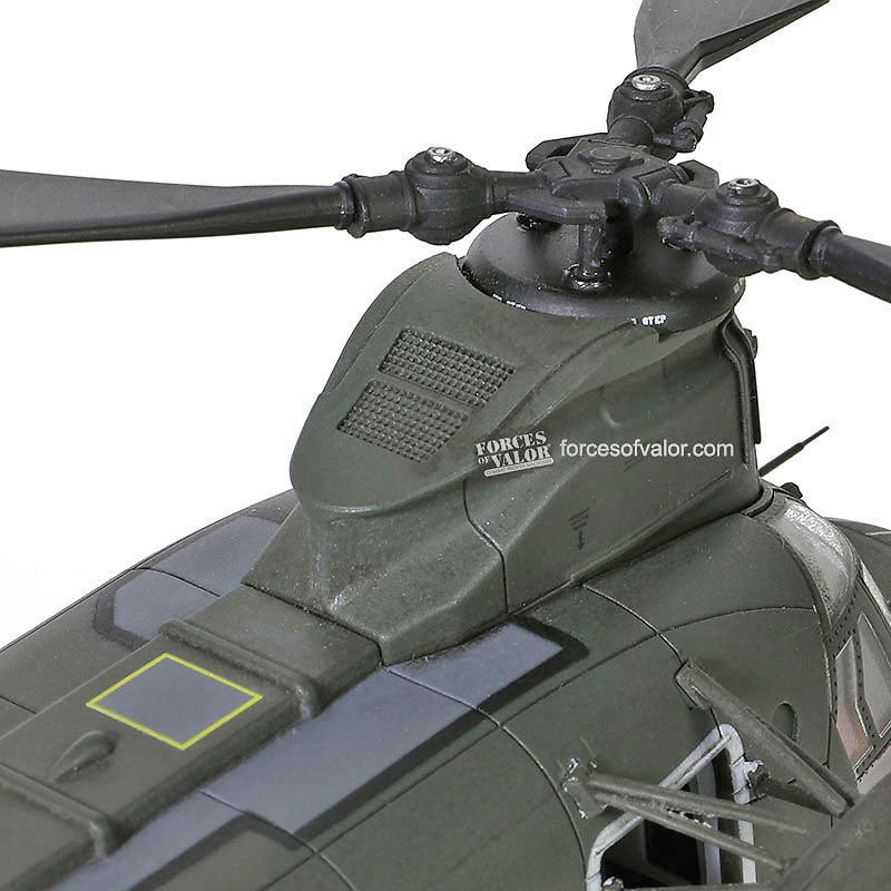 Boeing CH-47SD Chinook Helicopter, People's Republic of China, 2003, 1:72, Forces of Valor 