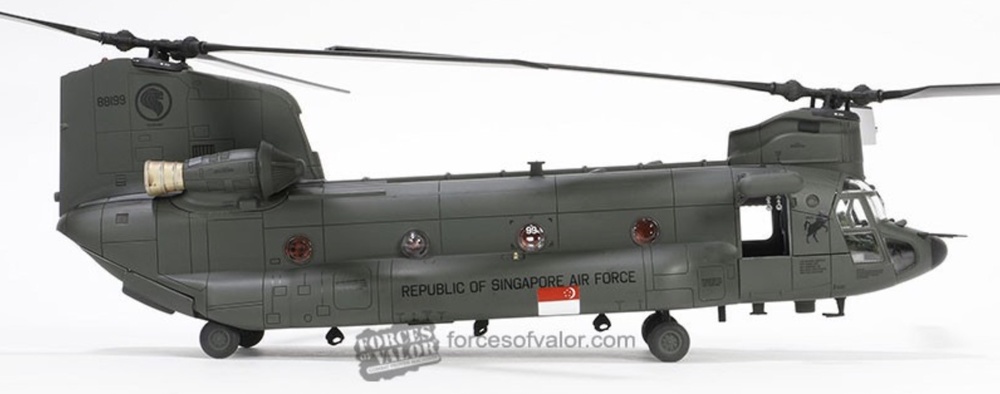 Boeing CH-47SD Chinook Helicopter, Rep. of Singapore AF, 127 Squadron, 1:72, Forces of Valor 