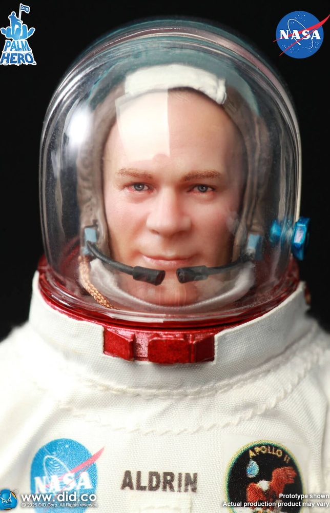 Buzz Aldrin Lunar module pilot of Apollo 11, 1:12, Did XS80034 