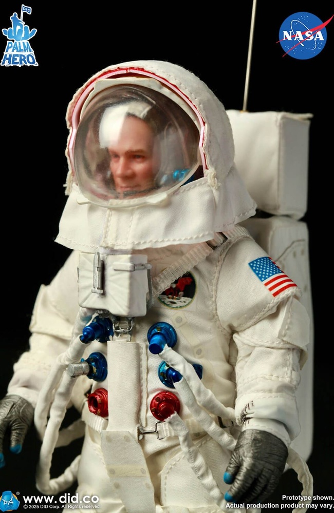 Buzz Aldrin Lunar module pilot of Apollo 11, 1:12, Did XS80034 