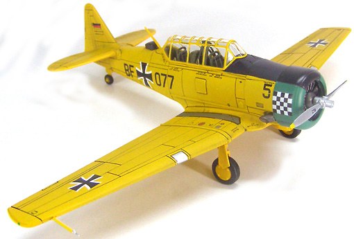 CCF Harvard Mk.4 of Flugdienstsffael Technische Schule 1, 1:72, Hobby Master 