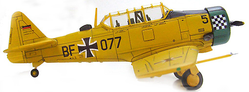 CCF Harvard Mk.4 of Flugdienstsffael Technische Schule 1, 1:72, Hobby Master 