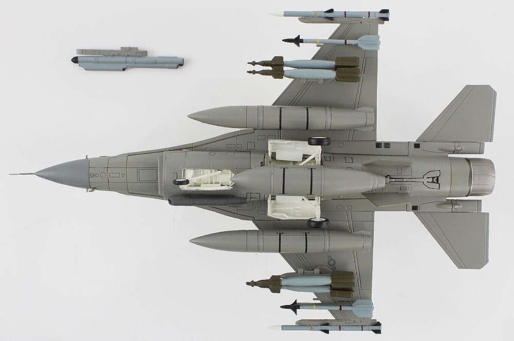 F-16C Fighting Falcon, USAF 8th FW Wolfpack, #89-2060, Kunsan AB, South Korea, 2021, 1:72, Hobby Master 