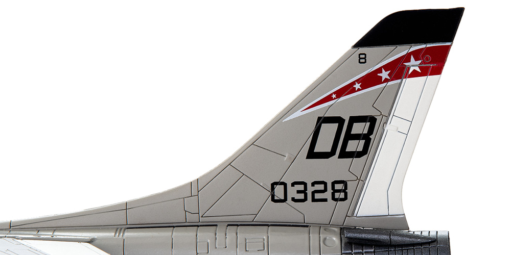 F-8E Crusader U.S. Marine Corps VMF(AW)-235 Death Angels DB8 1966, 1:72, Century Wings 