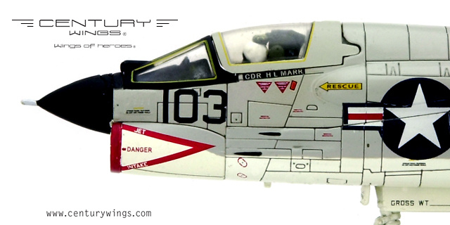 F-8E Crusader U.S.Navy VF-211, Fighting Checkmates NP103, 1:72, Century Wings 