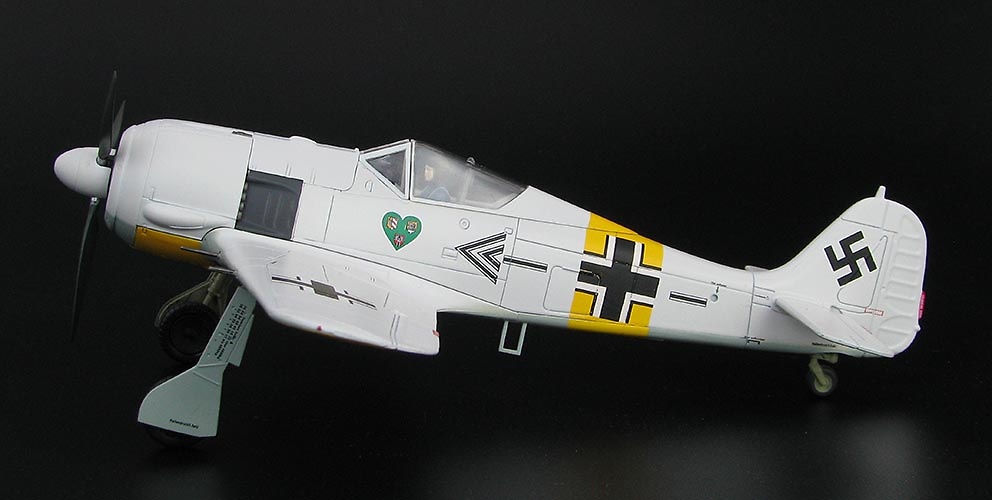 FW 190A-4 Oberst. Hannes Trautloft, JG.54, Eastern Front, 1943, 1:48, Hobby Master 