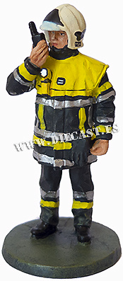 Firefighter with high visibility suit, France, 2005, 1:30, Del Prado 