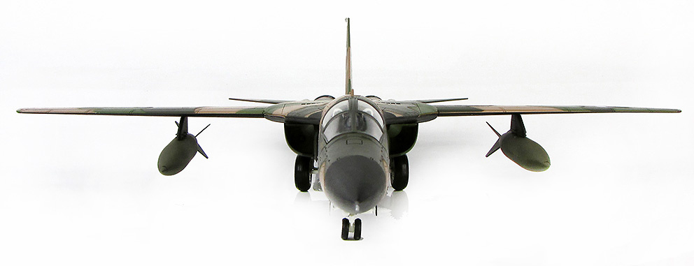General Dynamics RF-111C A8-134, 6 Sqn., Royal Australian Air Force, 1:72, Hobby Master 