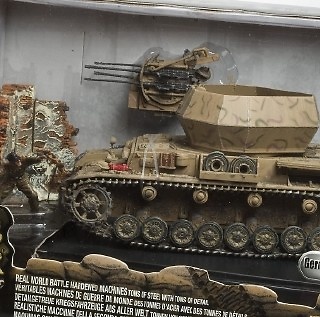 German Flakpanzer IV Wirbelwind, 1:32, Forces of Valor 