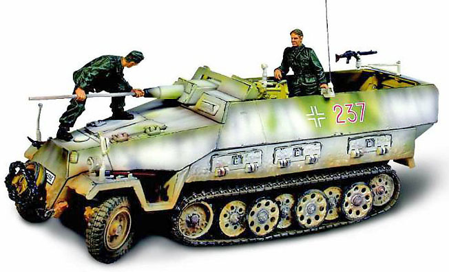 German SD.KFZ.251/9 Kanonenwagen, 1:32, Forces of Valor 