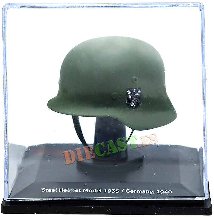 German soldier helmet, Stahlhelm M1935, '1940, Scale 1: 5 