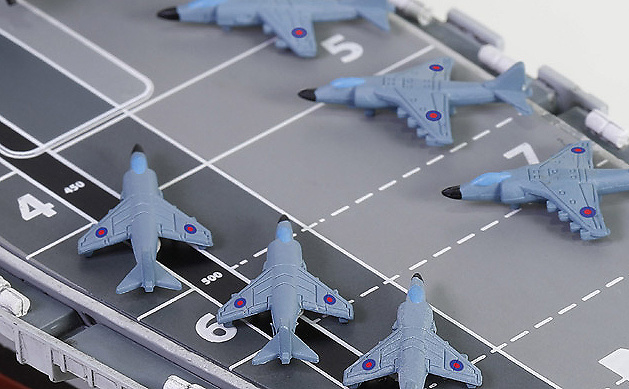 HMS Invincible, (R05) Aircraft Carrier, Falklands, 1982, 1:700, Forces of Valor 