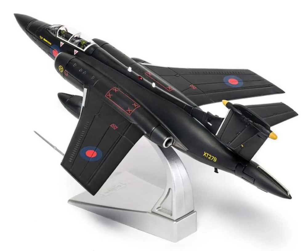 Hawker Siddeley Buccaneer S.2B, RAF No.16 Sqn, 1:72, Corgi 