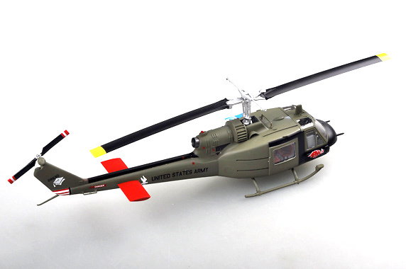 Helicóptero UH 1C of the 120th AHC, 3rd Platoon, 1969, 1:48, Easy Model 