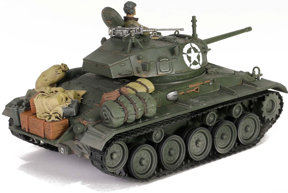 M24 Chaffee, 8th Armored Division, Rheinberg, Germany 1945, 1:32, Forces of Valor 801002A 