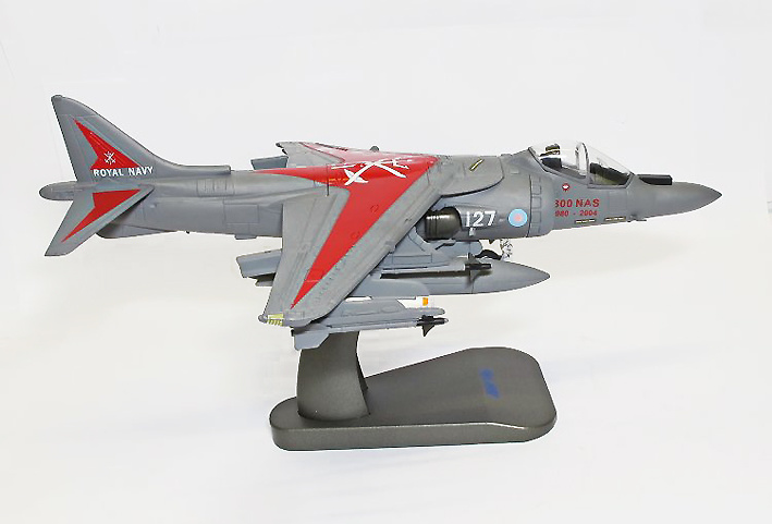 McDonnell Douglas AV-8B Harrier II, In RNAS 800 Sqn, decommissioning scheme, 1:48, Air Force One 