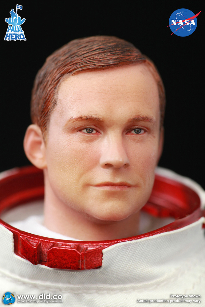 Neil Armstrong, Commander of Apollo 11, 1:12, Did XS80033 