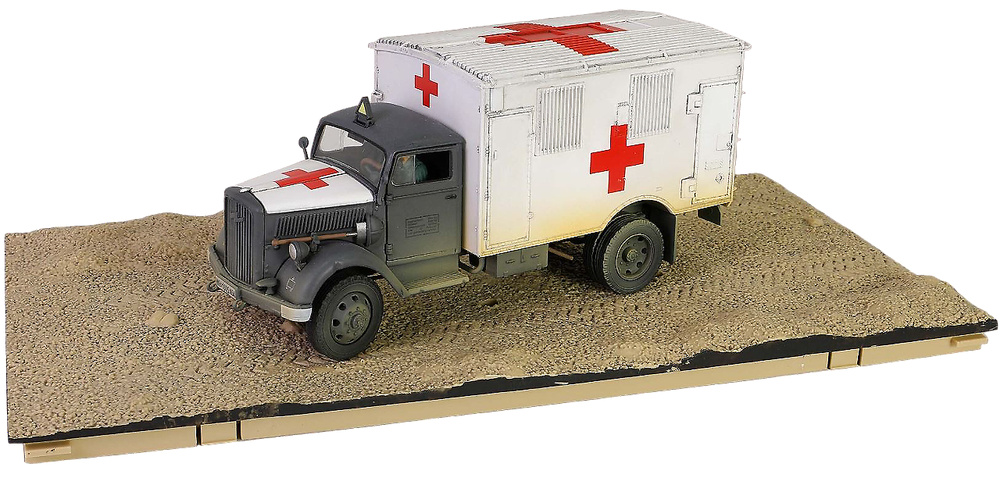 Opel Blitz Ambulance Kfz.305 3t Cargo Truck, 6 6700 A-Type, 1:32, Forces of Valor 