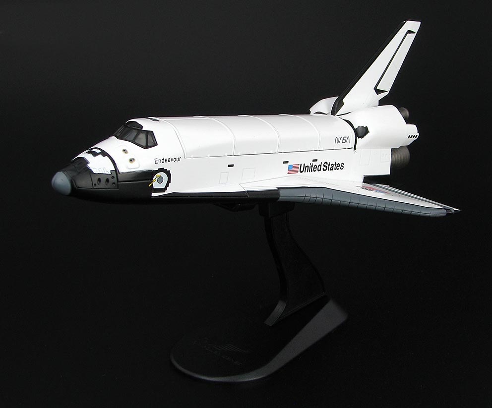 Space Shuttle Endeavor OV-105, May, 1992, 1: 200, Hobby Master Space Shuttle Endeavor OV-105, May, 1992, 1: 200, Hobby Master
