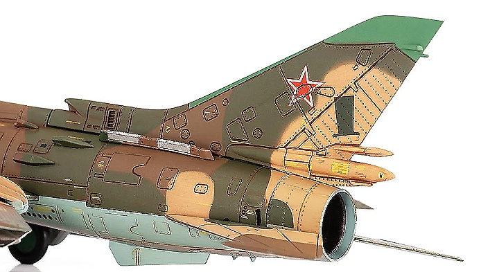 Sukhoi SU-17 Fitter, Russian Air Force, 20 Guards Fighter-Bomber Regiment, 16th Air Army, 1992, 1:72, JC Wings 