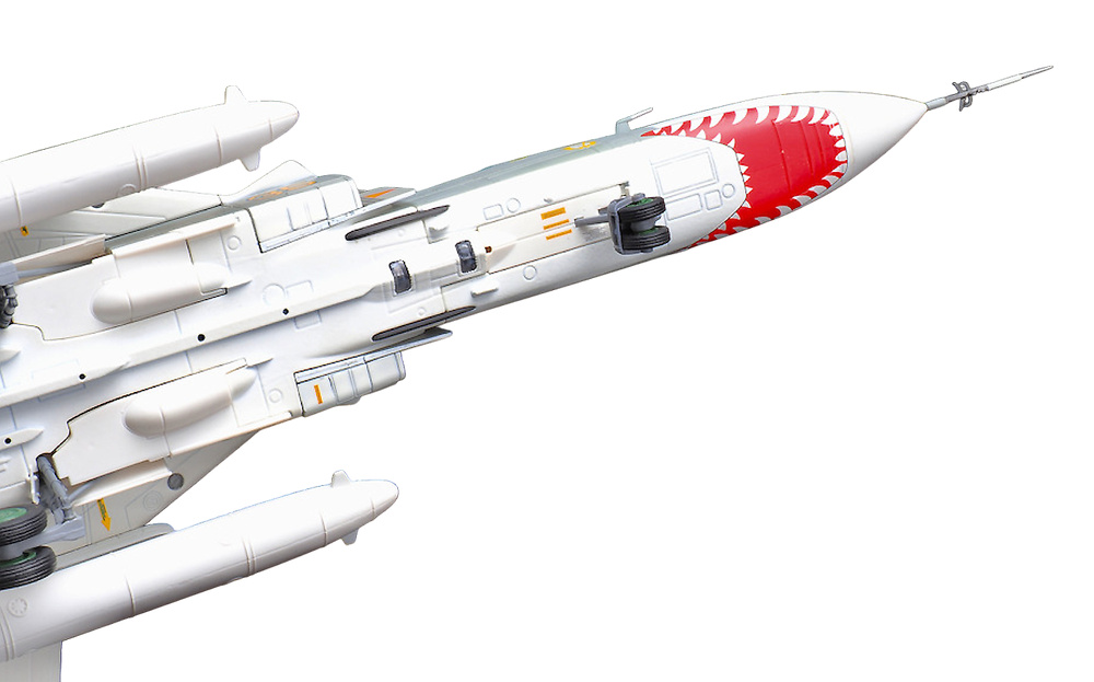 Sukhoi Su-24MR, 35 Yellow, Ukranian Airforce,1:72, Calibre Wings 