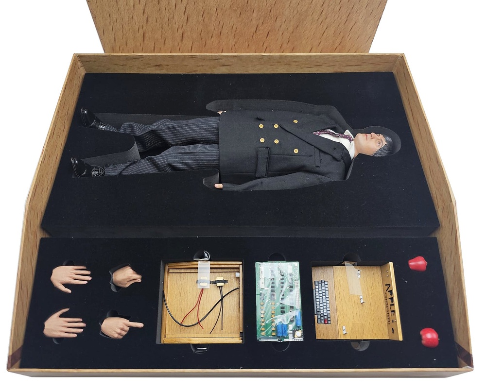The young Steve Jobs (suit version), 1976, 1:6, Did 