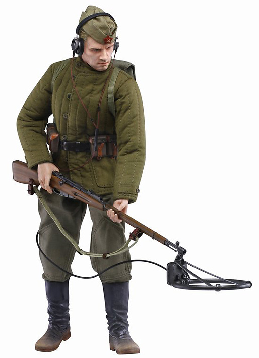 Vladimir Petrovich Kozlov (Private), Soviet Infantry w/Mine Detector, Eastern Front 1943, 1:6, Dragon Armor 