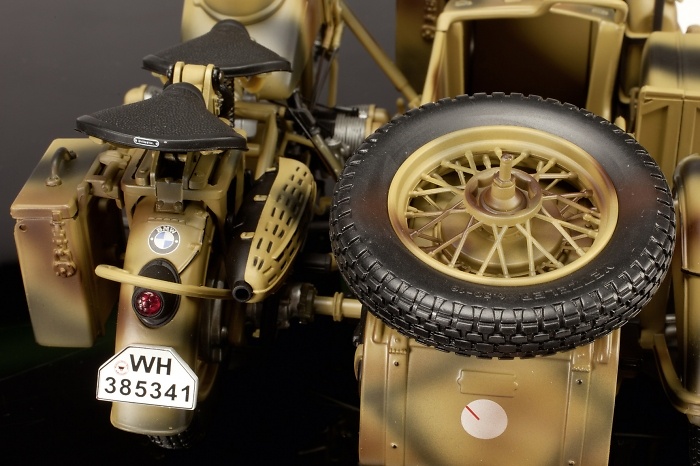 Wehrmacht BMW R75 with sidecar, 1:10, Schuco 