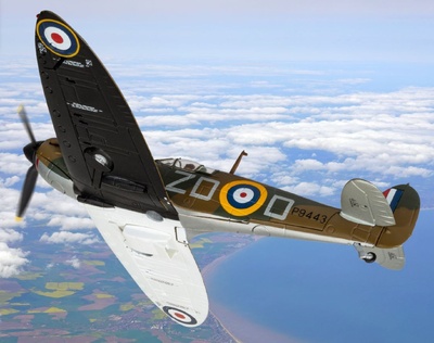 Spitfire MkI - RAF No.222 Sqn - Flt Lt Douglas Bader (Battle of Britain 85) , 1:72, Corgi