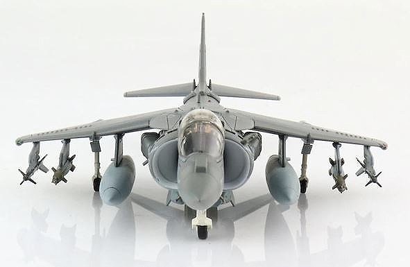 AV-8B Harrier II Plus BuNo 165581, VMA-311, USMC, Afganistán 2013, 1:72, Hobby Master 