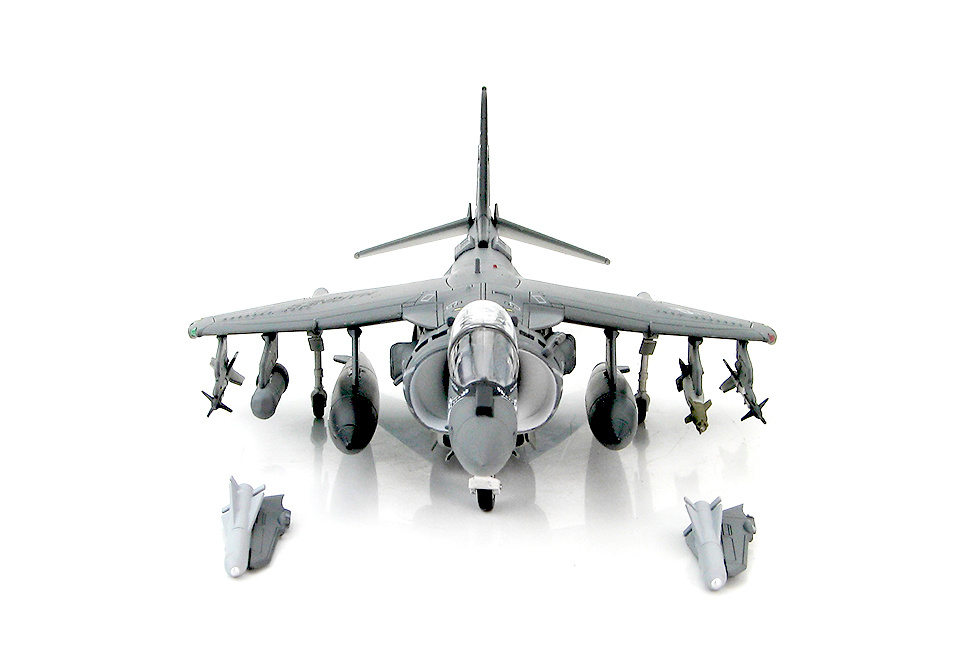 AV-8B Harrier II Plus BuNo. 165421 VMA-214 MCAS Yuma March 2010, 1:72, Hobby Master 