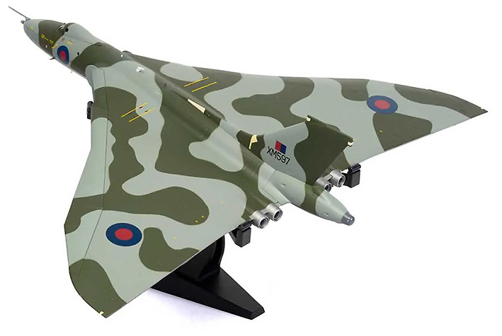 Avro Vulcan B2, XM597 'Black Buck 6, Rio de Janeiro, 3 de Junio de 1982, Guerra de las Malvinas, 1:72, Corgi 
