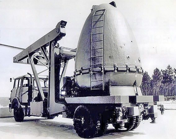 Berliet VTC, transporte de ojivas nucleares S2, Ejército del Aire francés, 1971-84, 1:43, Solido 