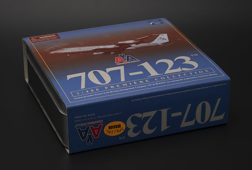 Boeing 707-123 American Airlines con pista de aterrizaje, 1:400, Dragon Wings 