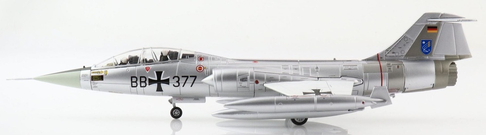 F-104F 