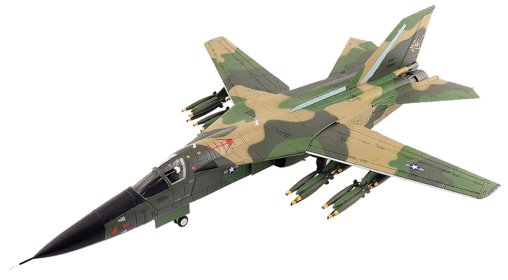 F-111A Aardvark, USAF 428th TFS, #66-0022, Takhli RTAB, Tailandia, 1968, 1:72, Hobby Master 