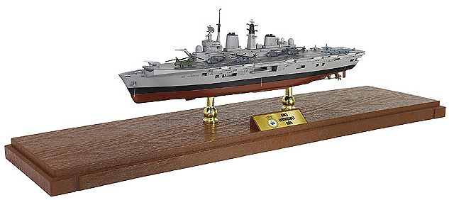 HMS Invencible, (R05) Portaaviones, Islas Malvinas, 1982, 1:700, Forces of Valor 