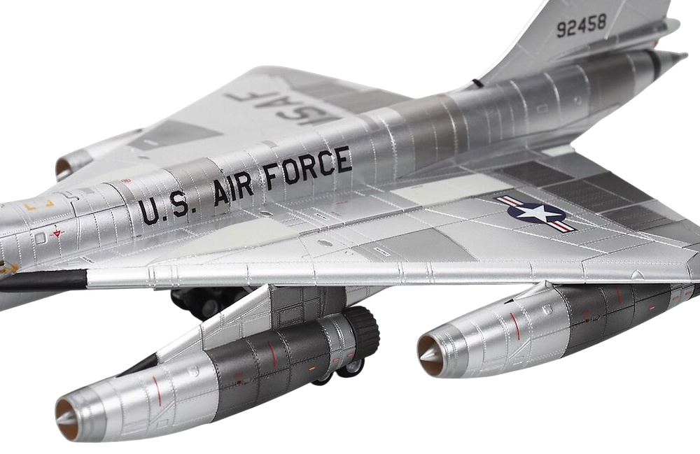 Hustler Bendix Trophy Winner, Museo de la USAF de Dayton, Ohio, 1:72, Calibre Wings 