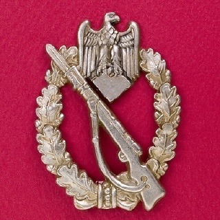 INSIGNIA DE INFANTERIA ALEMANA DE ASALTO, II W W 