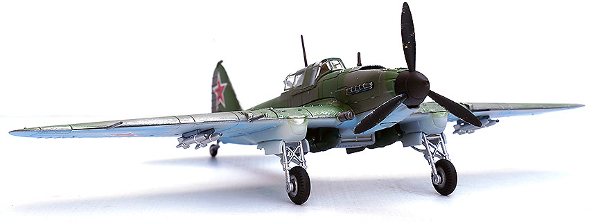 Ilyushin IL-2 Sturmovic, White 1, 1:72, Legion 