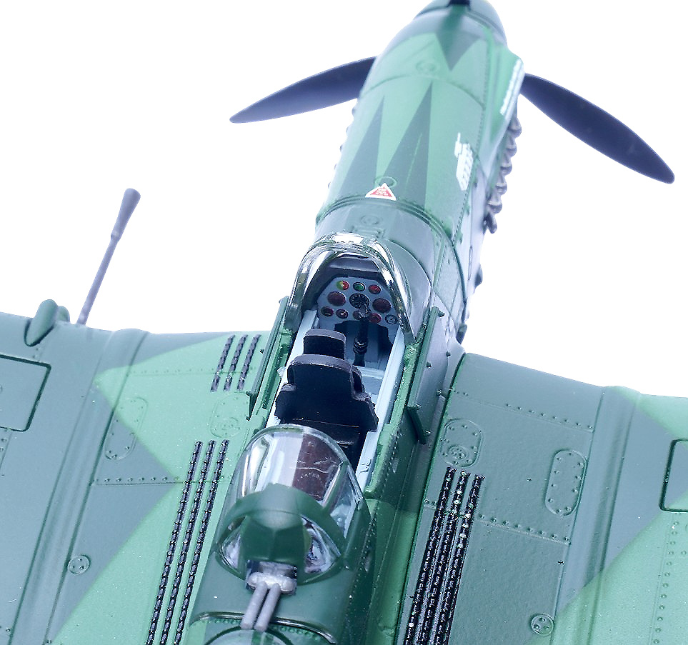 Ju-87G2 10 Stuka (PZ)/SG 2 Immelmann T6+BB (Oberst. Hans-Ulrich Rudel), Husi, 1944, 1:72, Panzerkampf 14647PC 