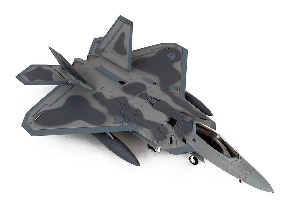Lockheed F-22 Raptor AF 10194, 94th FS, 1st FW, Base Aérea de Langley, Virginia, 1:72, Hobby Master 