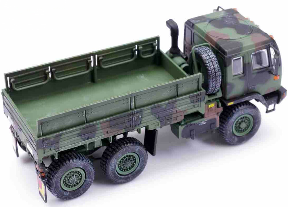 M1083 FMTV, Camión de la OTAN, Color Camuflaje, 1:72, Panzerkampf 