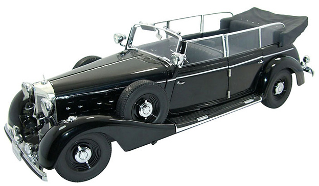 Mercedes Benz 770K más cuatro figuras, Berlín 1939, 1:18, Signature 