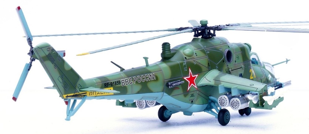 Mil Mi-24P, RF-91859/21, Aviación Rusa, Base Aérea de Jmeimim, Siria 2017, 1:72, Panzerkampf 14005PH 