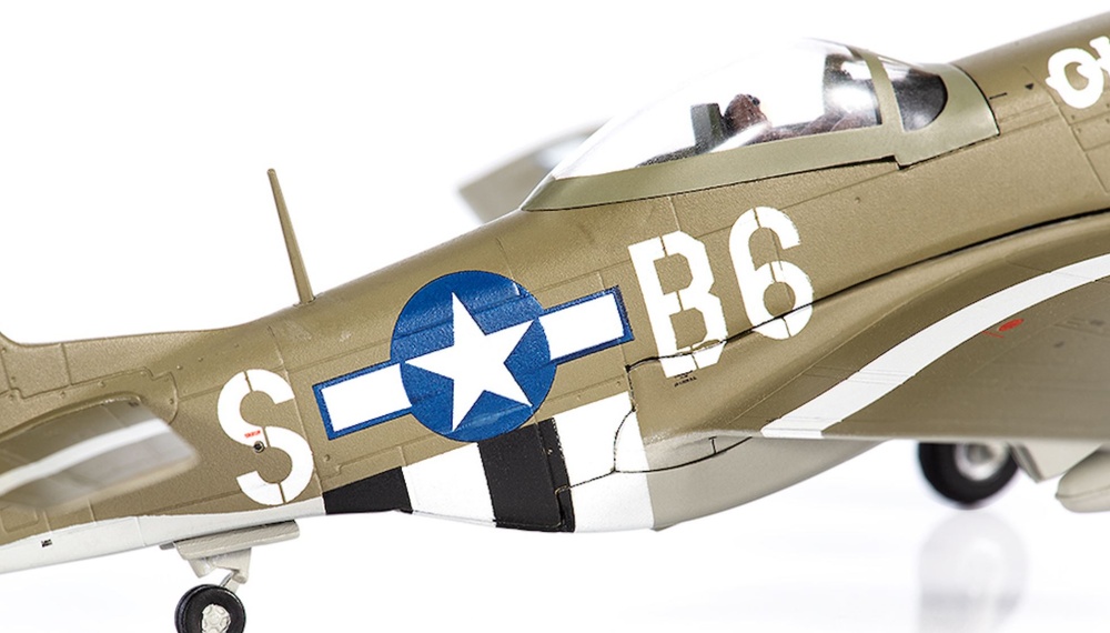 ミニカー　1/72 P-51D アメリカ空軍 363th FS. 357th FG. 1944 [JCW-72-P51-004] 61YH4gf+D9L._UF350,350_QL80_.jpg