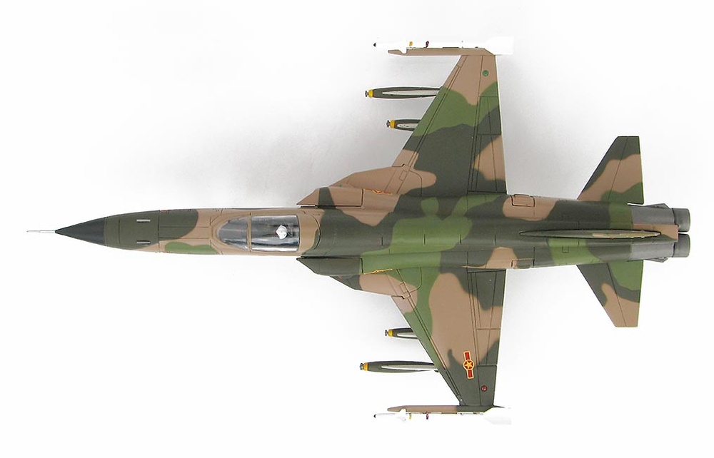 Northrop F-5E Tiger II 3528, 935th Fighter Regiment, VPAF, Vietnam, años 70, 1:72, Hobby Master 