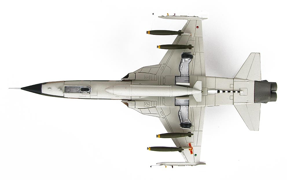 Northrop F-5E Tiger II 3528, 935th Fighter Regiment, VPAF, Vietnam, años 70, 1:72, Hobby Master 